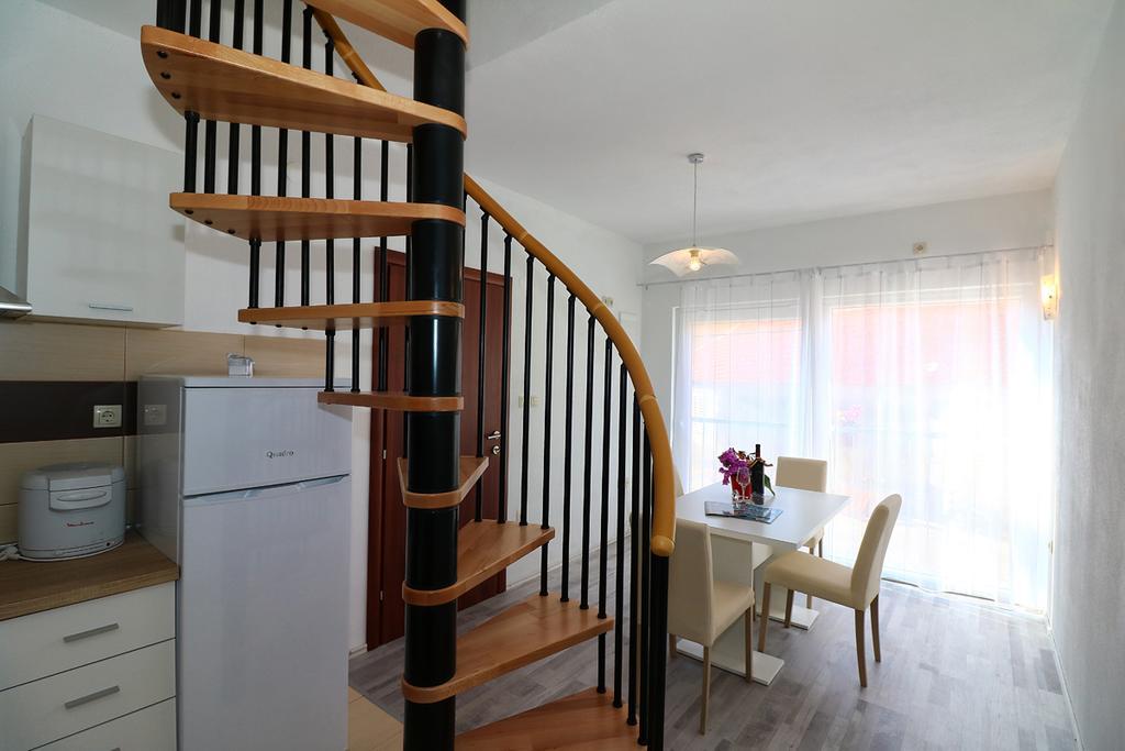 Apartment Antonio Jezera Buitenkant foto