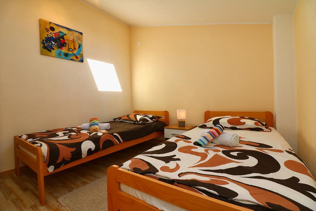 Apartment Antonio Jezera Buitenkant foto